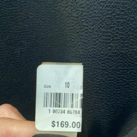 Like new Karl Lagerfeld mini dress - Picture 4 of 10